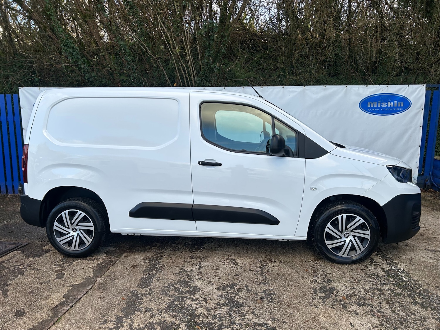 Used Peugeot Partner 2020 for sale - 76922126: Photo 8