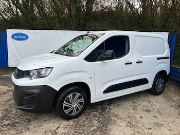 Used Peugeot Partner 2020 for sale - 76931576: Photo