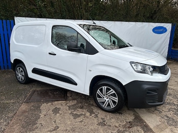 Used Peugeot Partner 2020 for sale - 76931576: Photo