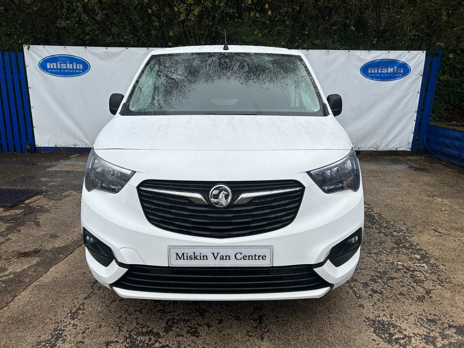 Used Vauxhall Combo 2020 for sale - 76663704: Photo 2