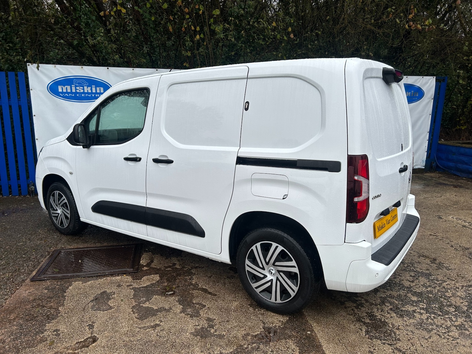 Used Vauxhall Combo 2020 for sale - 76663704: Photo 4