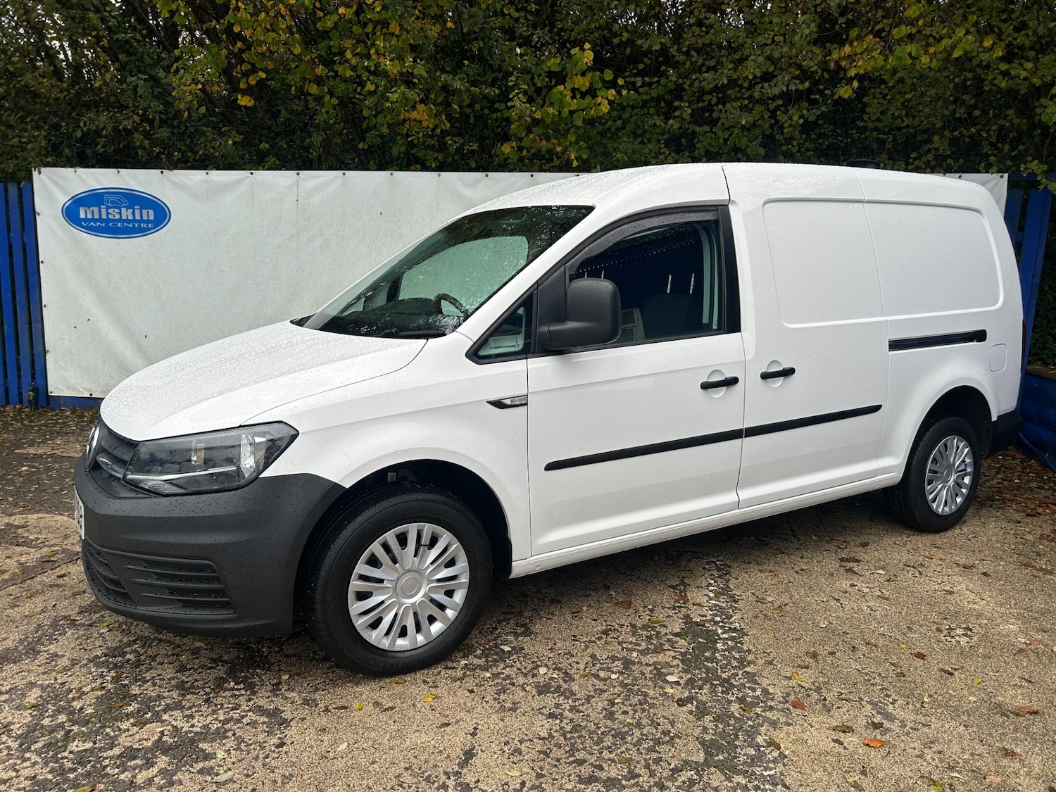 Used Volkswagen Caddy Maxi 2015 for sale - 76479984: Photo 1