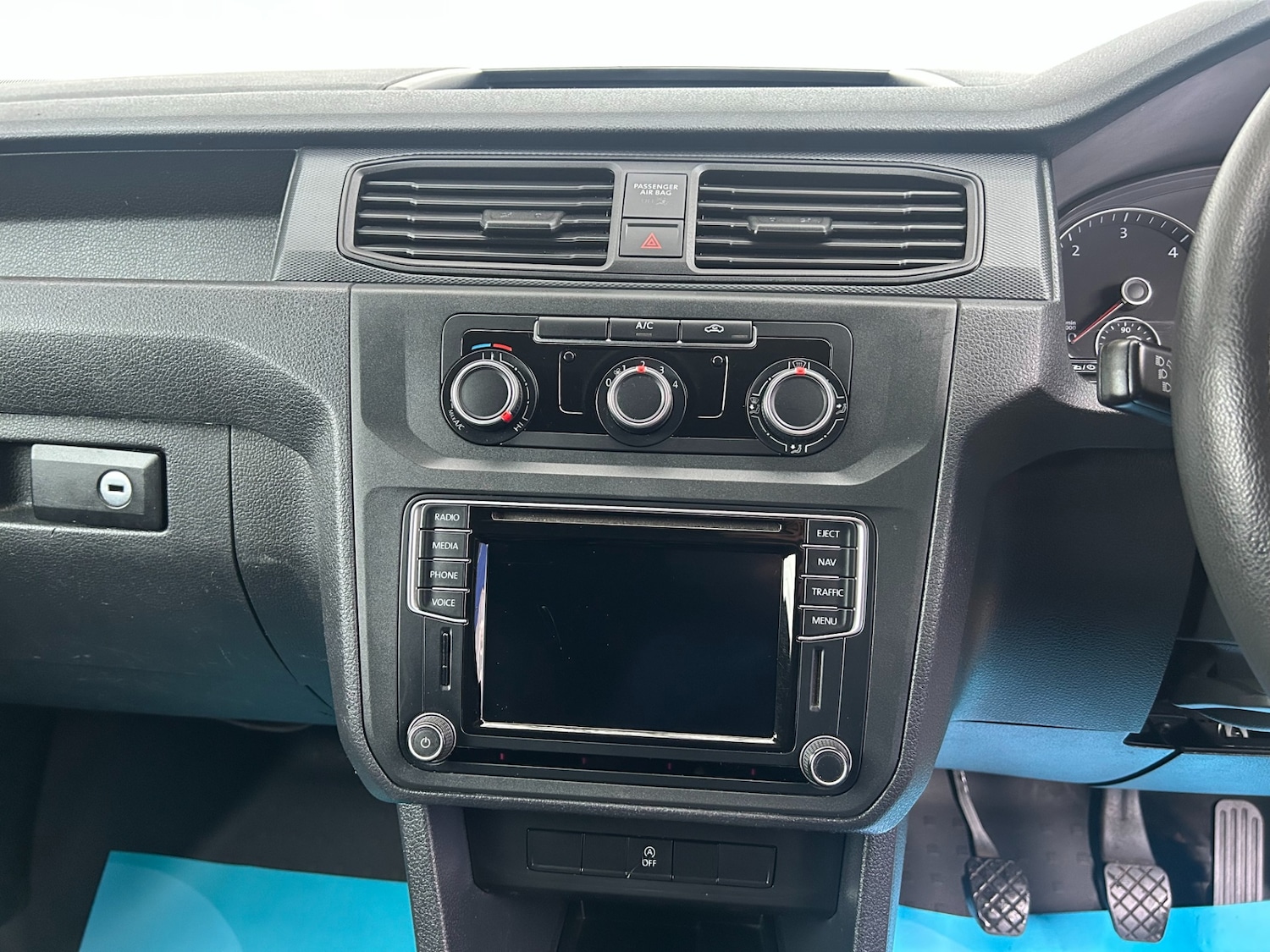 Used Volkswagen Caddy Maxi 2015 for sale - 76479984: Photo 12