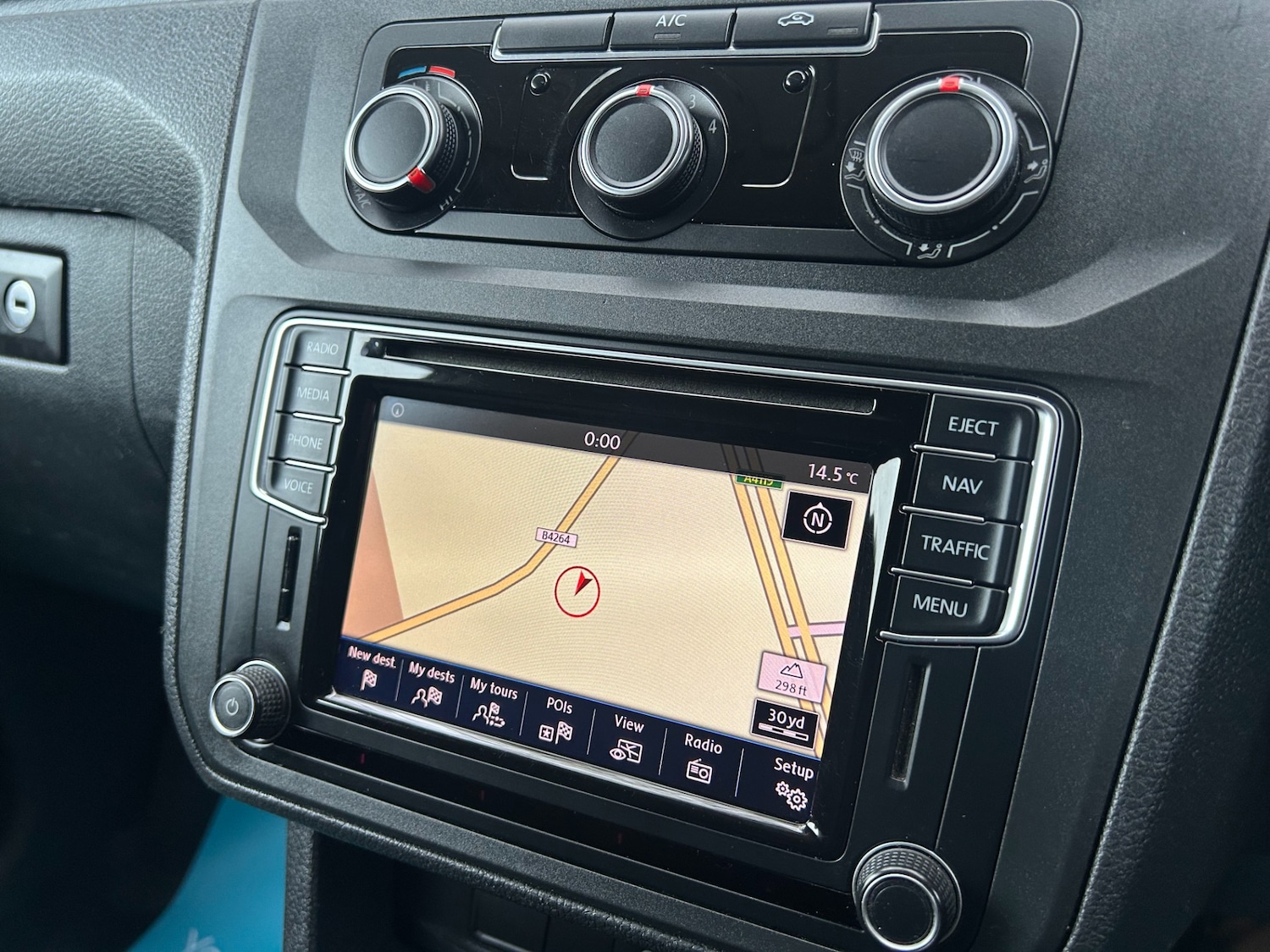 Used Volkswagen Caddy Maxi 2015 for sale - 76479984: Photo 14