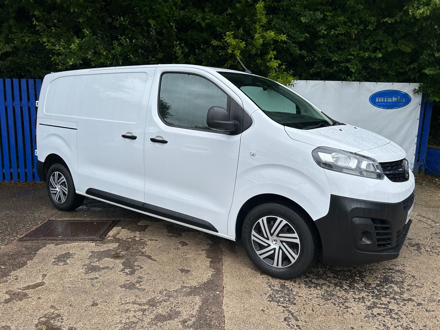 Used Vauxhall Vivaro 2023 for sale - 75469963: Photo 3