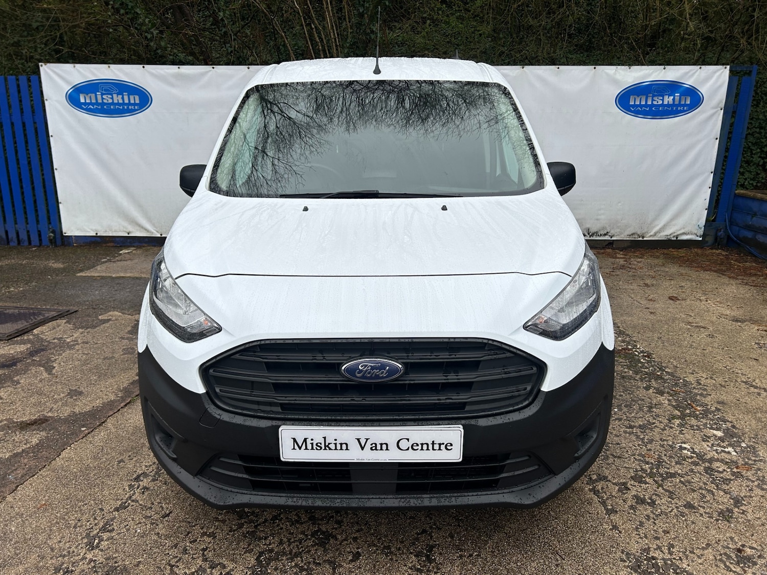 Used Ford Transit Connect 2023 for sale - 78000609: Photo 2