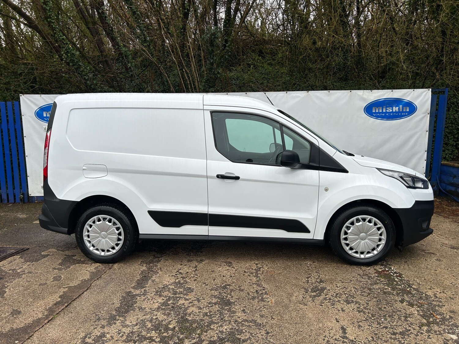 Used Ford Transit Connect 2023 for sale - 78000609: Photo 8