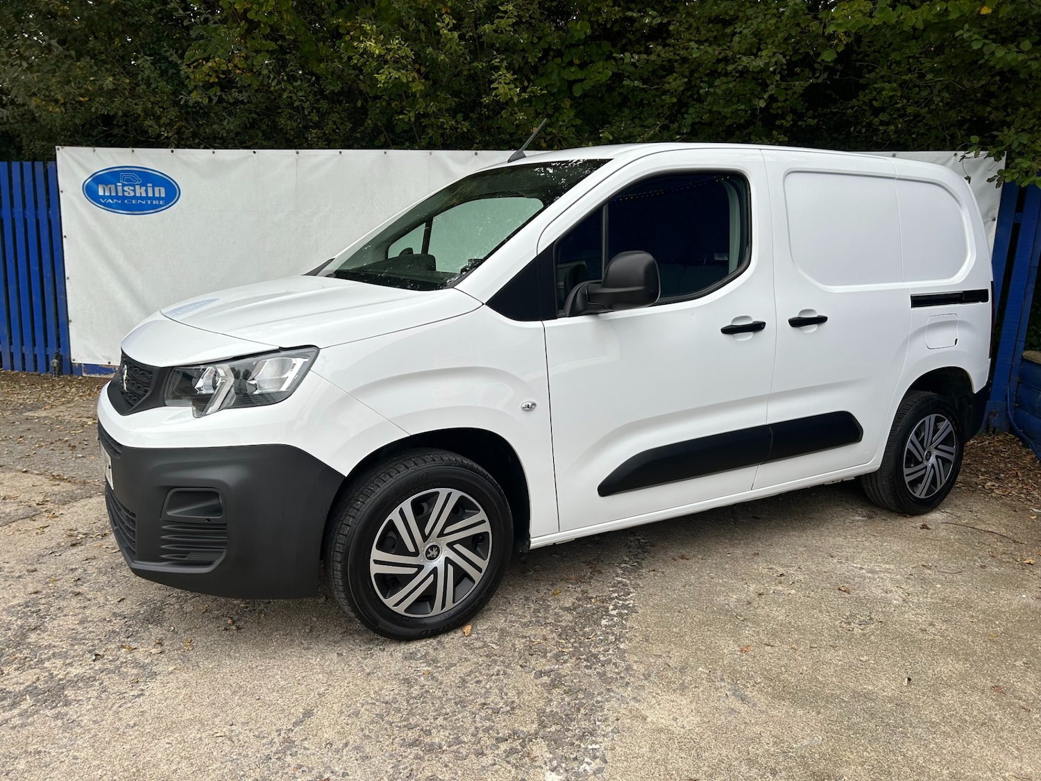 Used Peugeot Partner 2021 for sale - 76309659: Photo 1