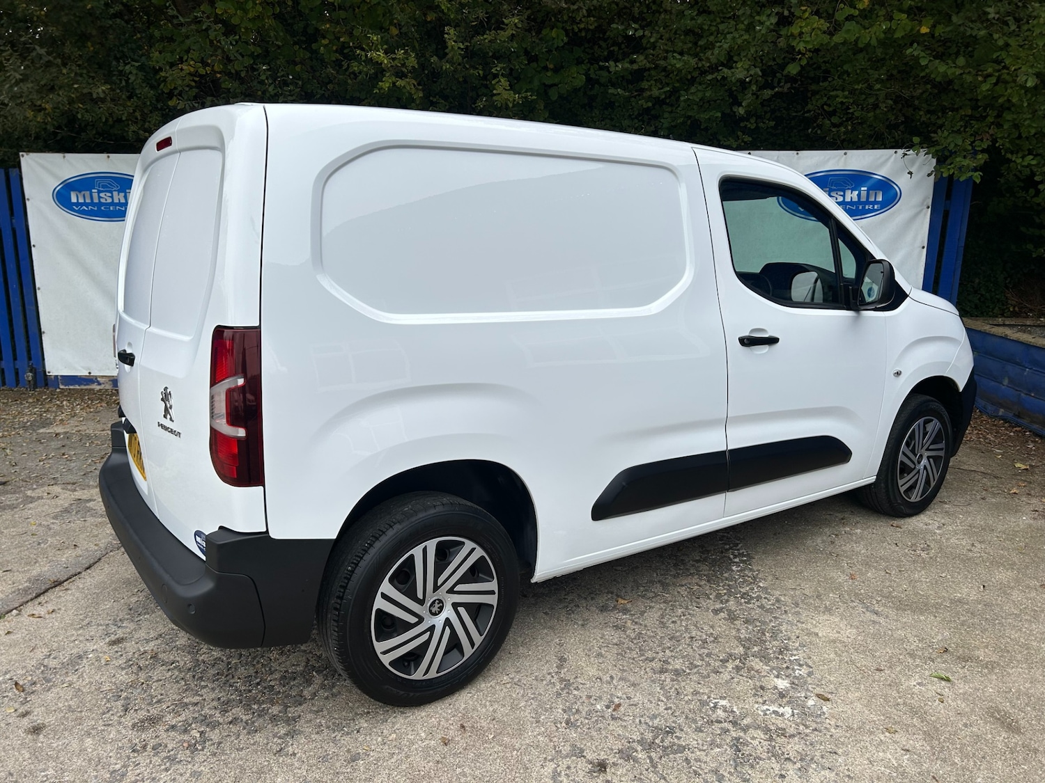 Used Peugeot Partner 2021 for sale - 76309659: Photo 6