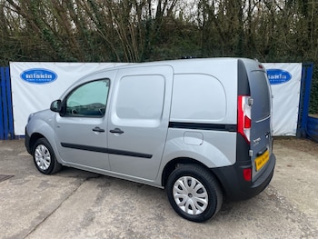 Used Renault Kangoo 2020 for sale - 77984955: Photo