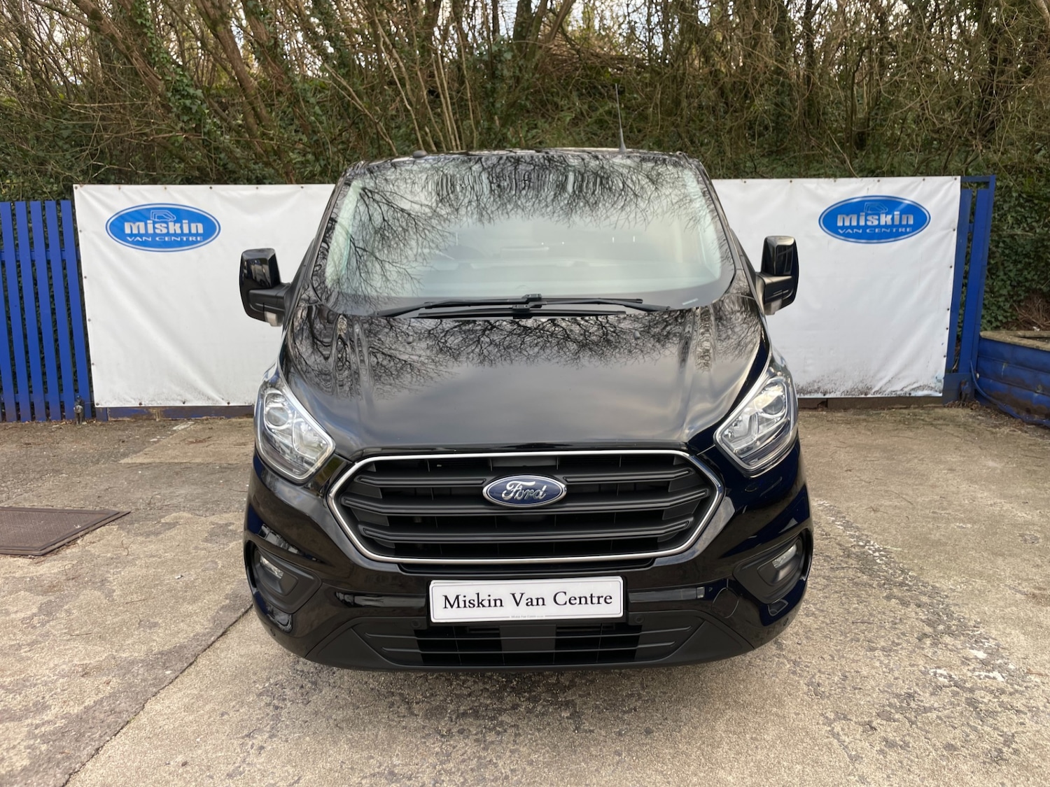 Used Ford Transit Custom 2018 for sale - 77070019: Photo 2