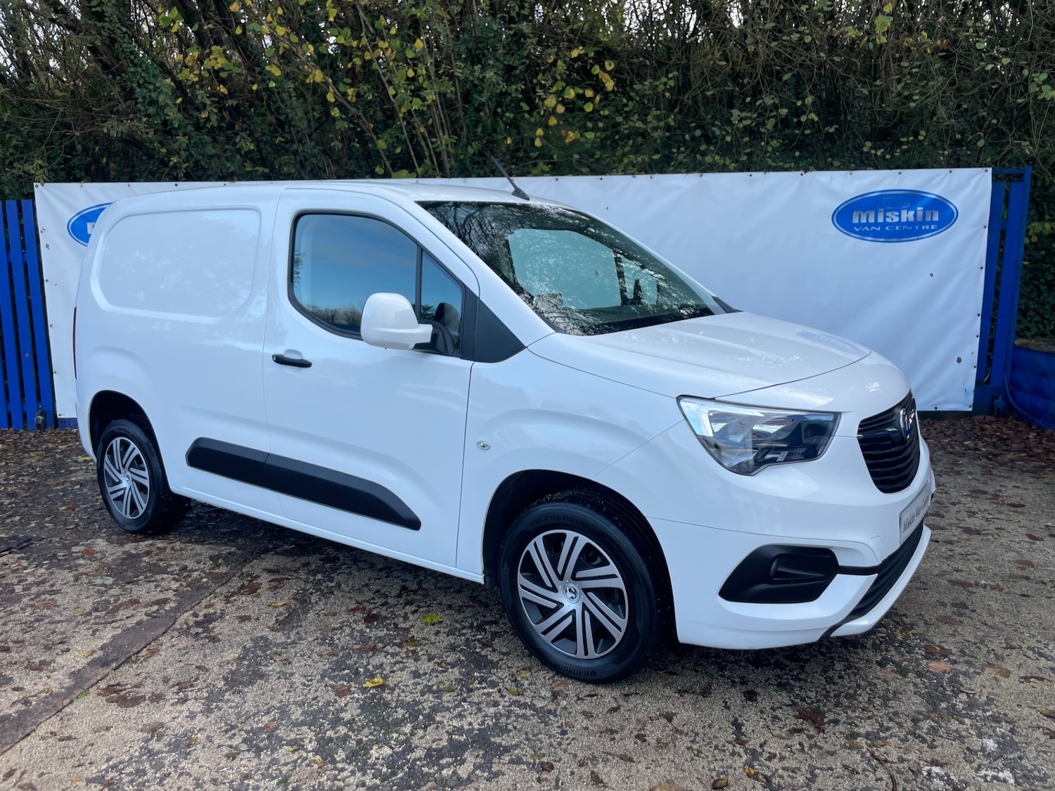 Used Vauxhall Combo 2020 for sale - 76589080: Photo 3