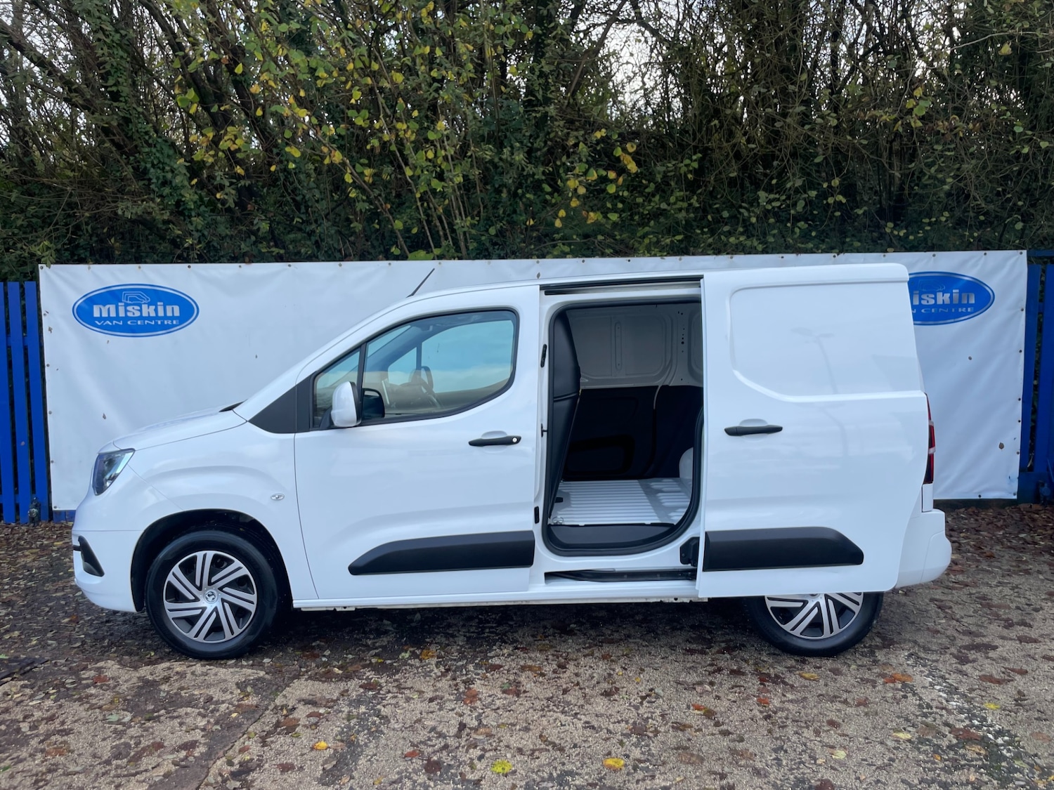 Used Vauxhall Combo 2020 for sale - 76589080: Photo 8