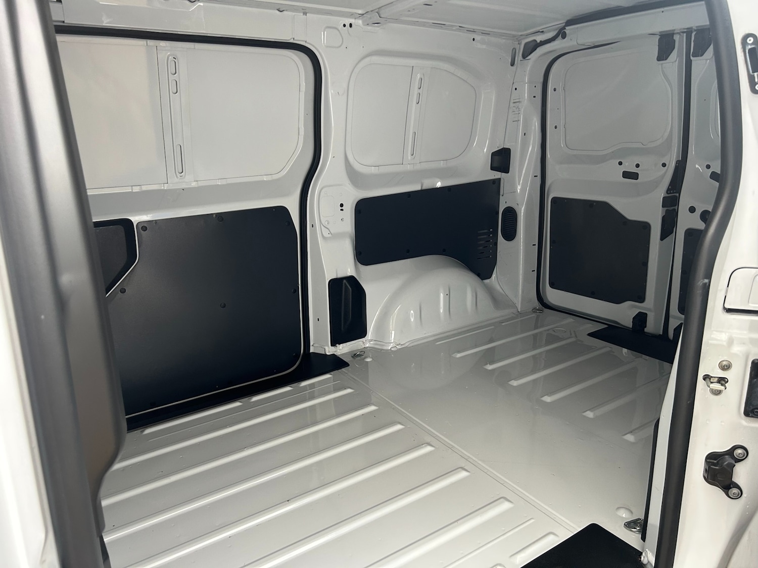 Used Peugeot Expert 2022 for sale - 76736607: Photo 11