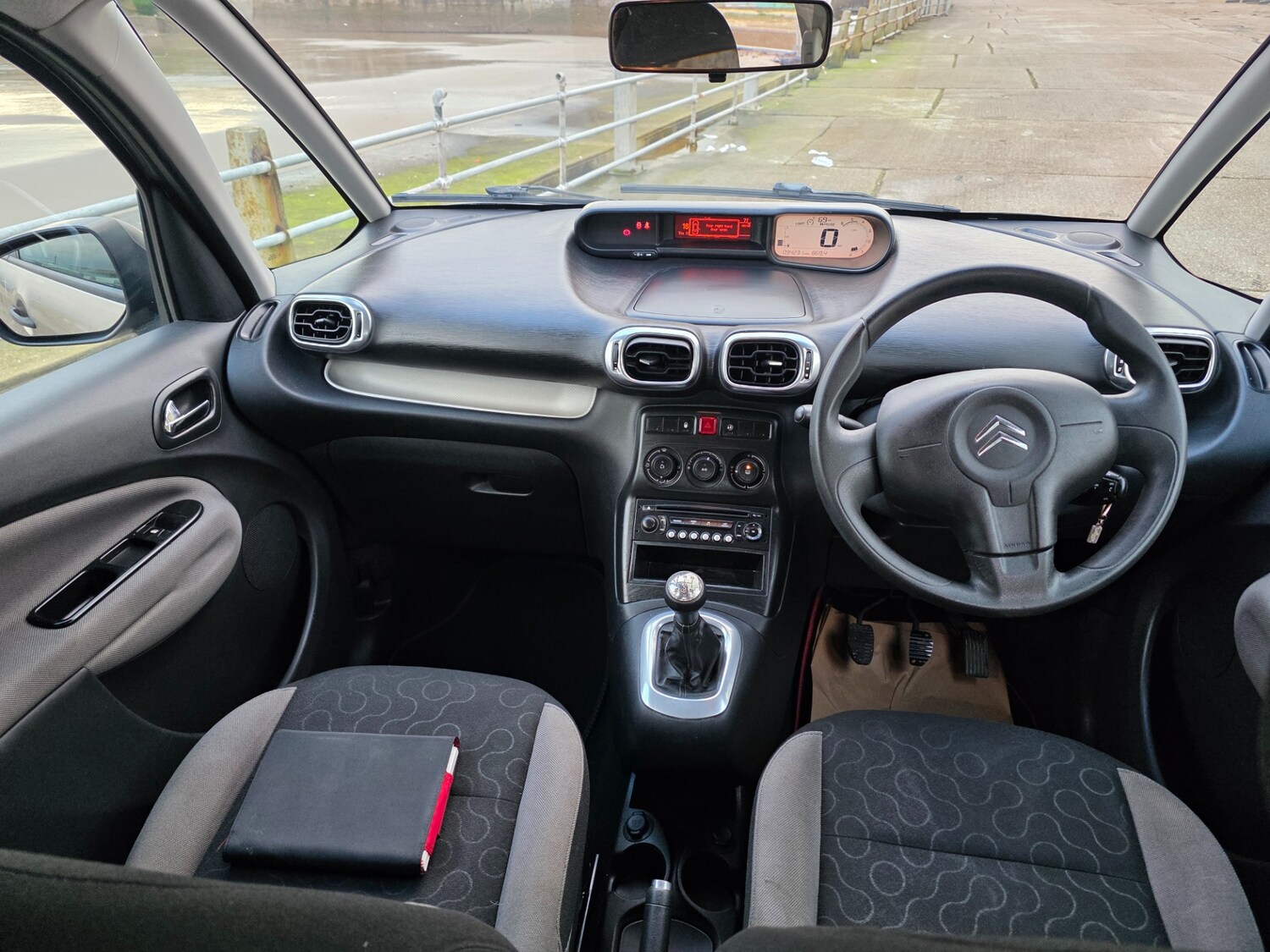 Used Citroen C3 Picasso 2012 for sale - 77700930: Photo 10