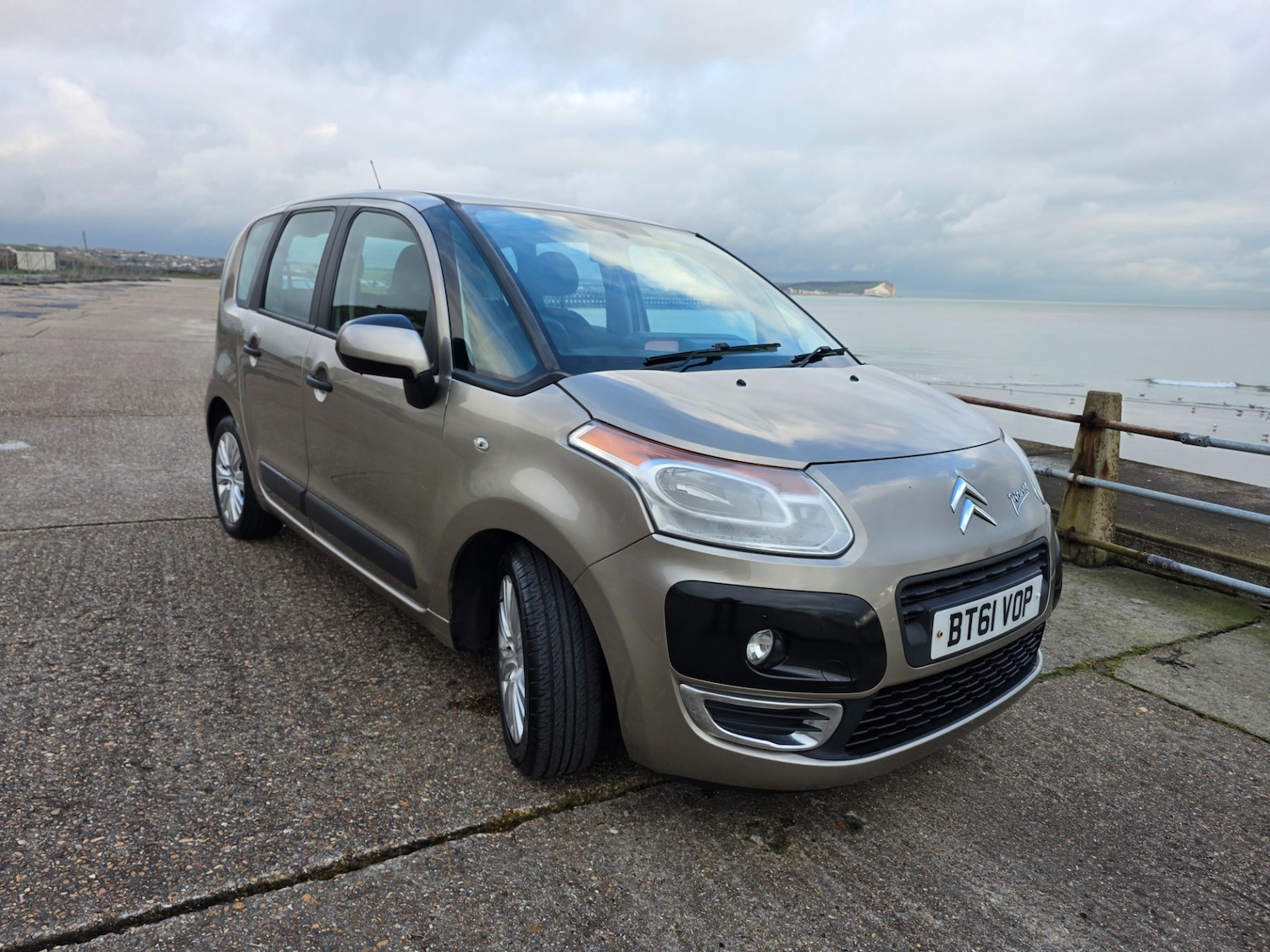 Used Citroen C3 Picasso 2012 for sale - 77700930: Photo 4