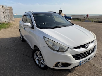 2013 (13) - 1.7 CRDi Premium 5dr 2WD