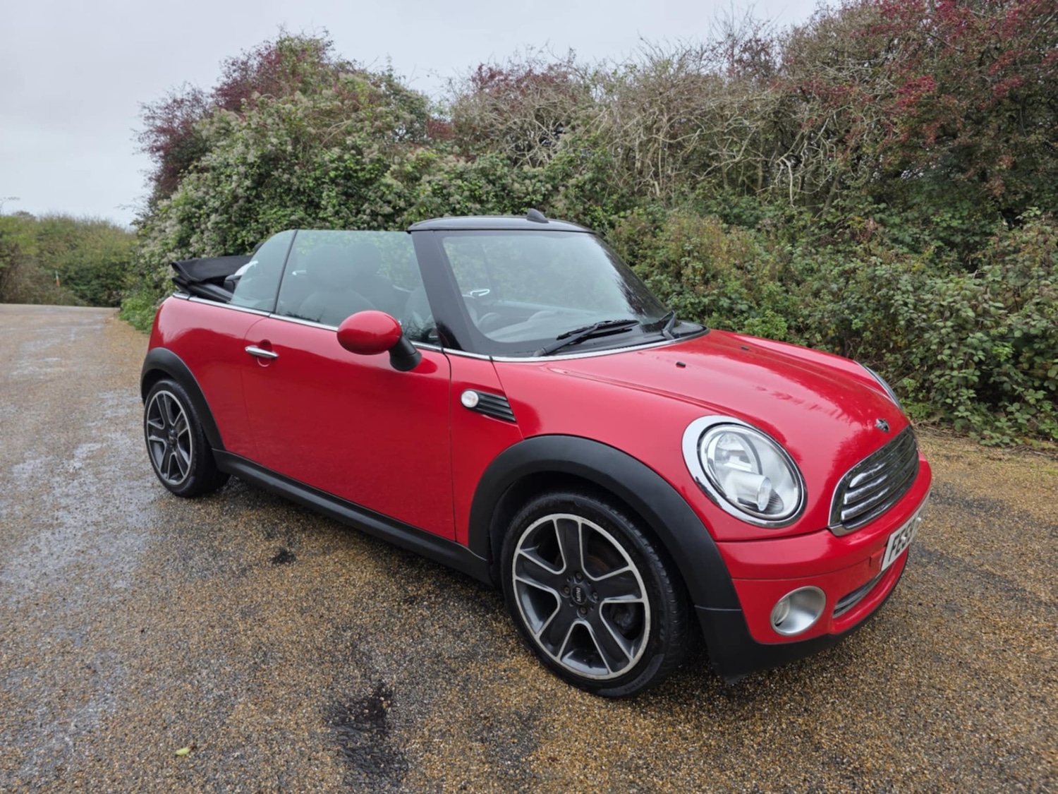 Used MINI Convertible 2009 for sale - 76180907: Photo 1
