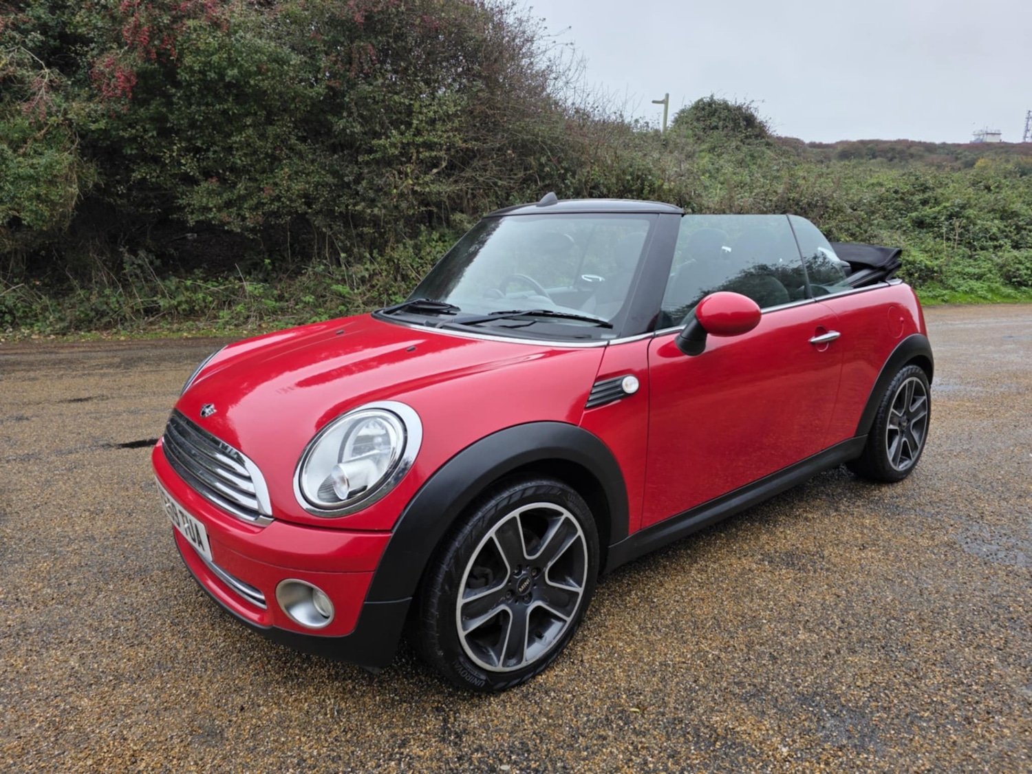 Used MINI Convertible 2009 for sale - 76180907: Photo 11
