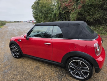 Used MINI Convertible 2009 for sale - 76180907: Photo