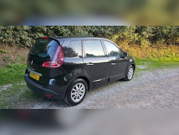 Used Renault Scenic 2009 for sale - 76016775: Photo