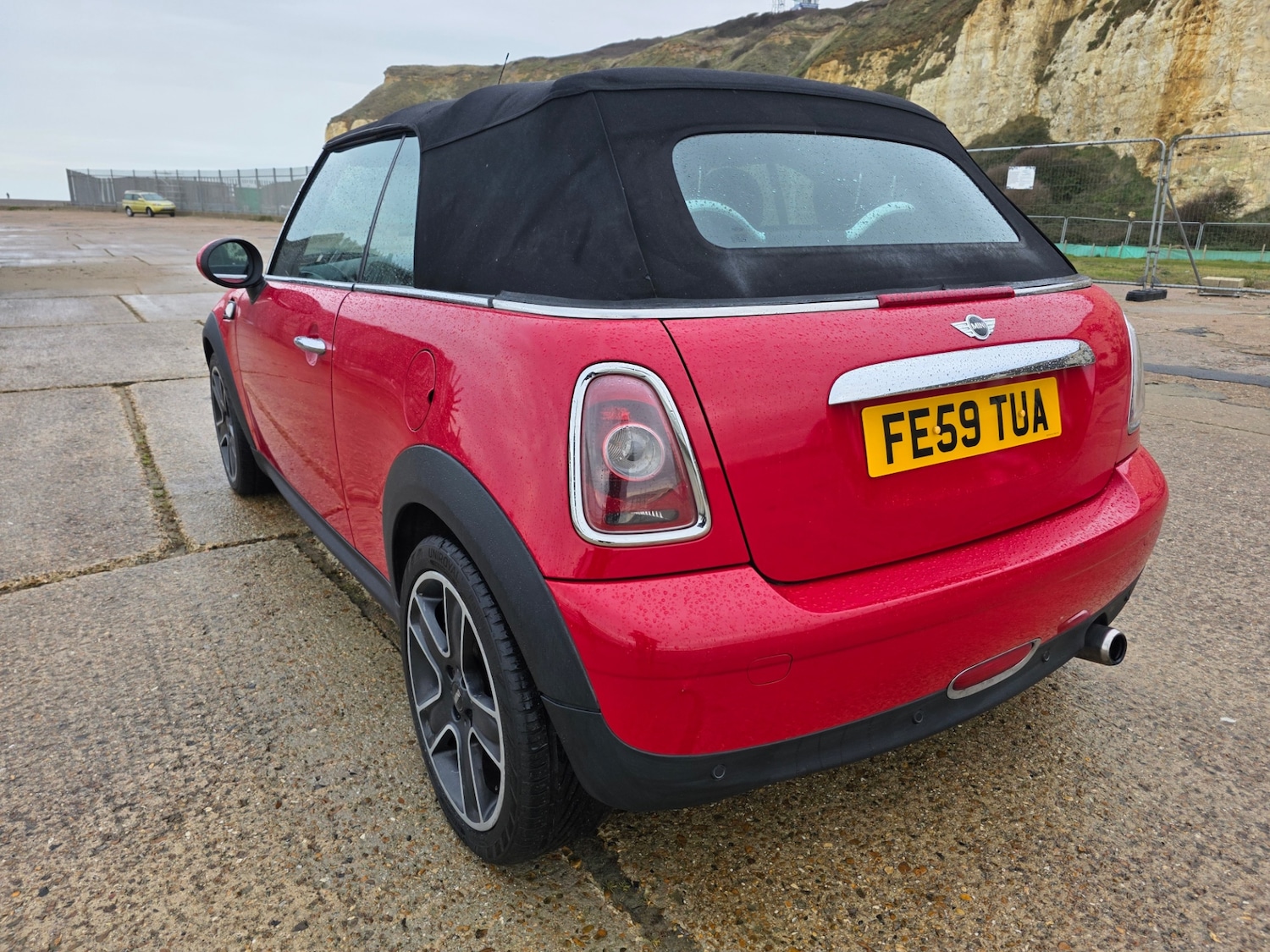 Used MINI Convertible 2009 for sale - 77701144: Photo 5