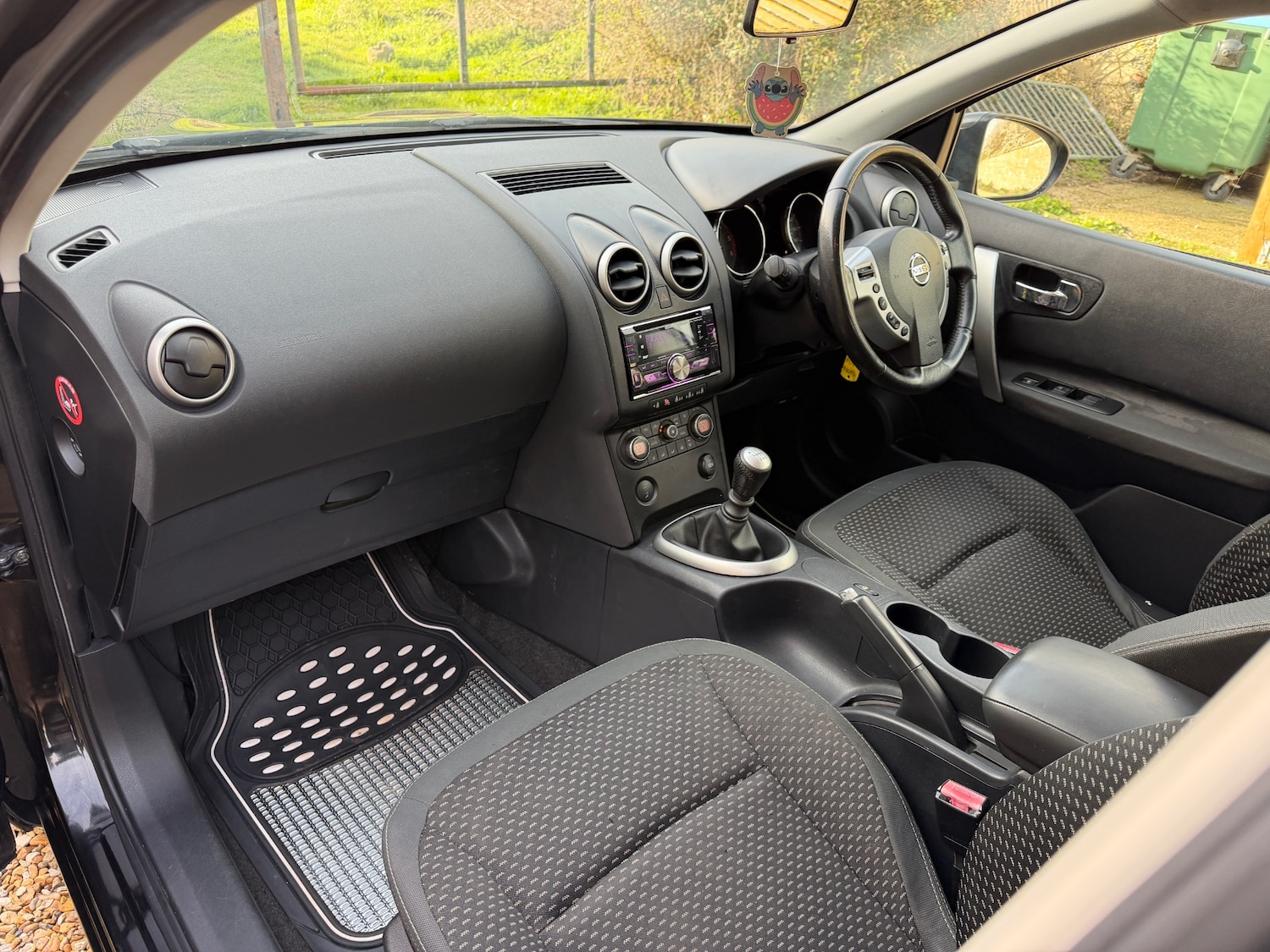 Used Nissan Qashqai 2009 for sale - 77945832: Photo 15