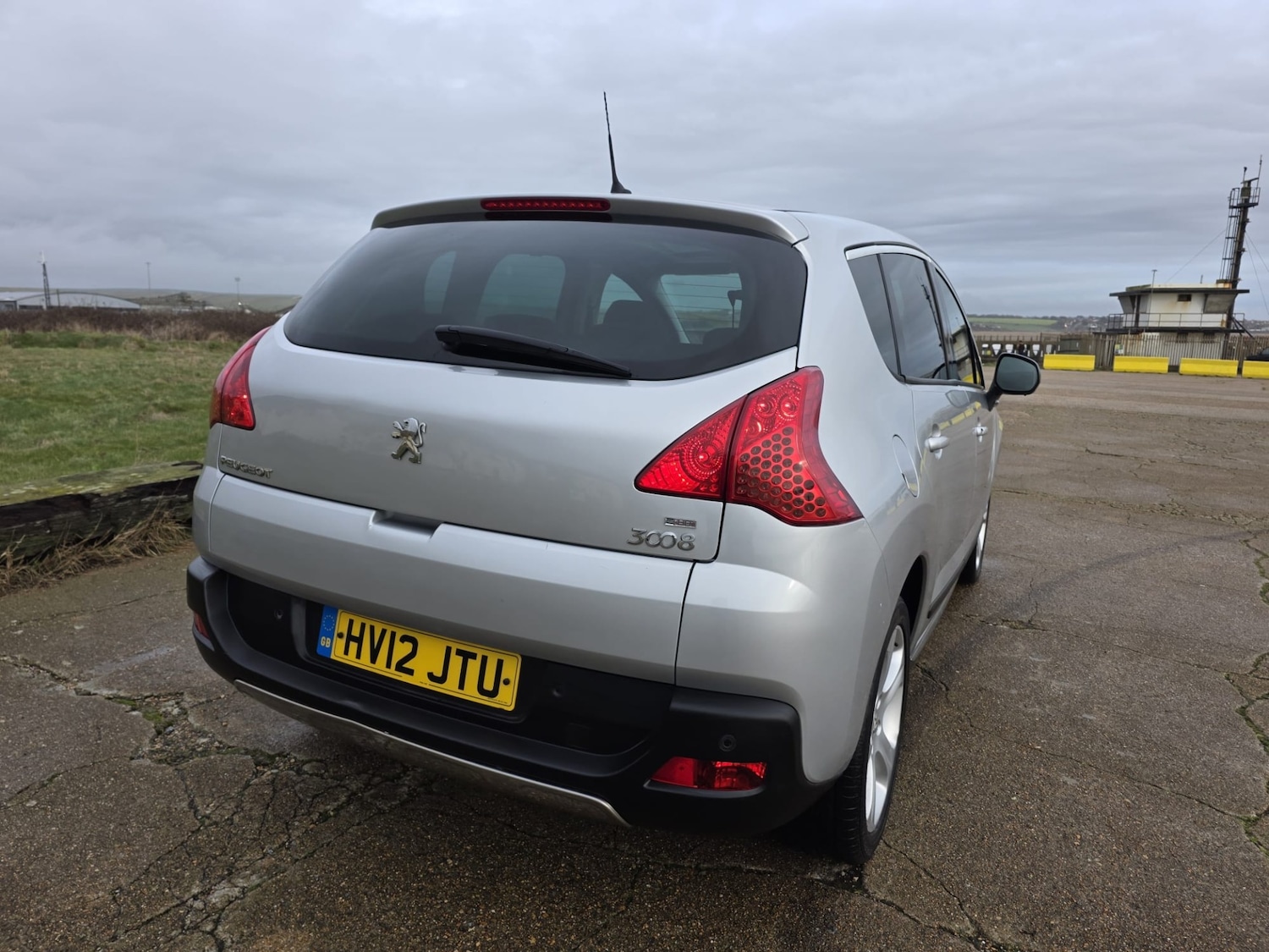 Used Peugeot 3008 2012 for sale - 77363312: Photo 10