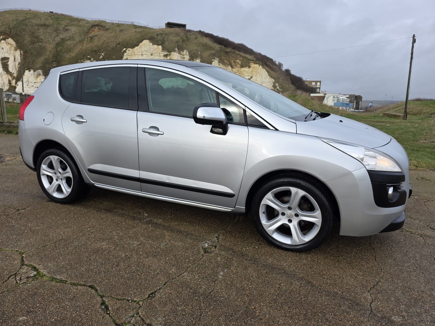 Used Peugeot 3008 2012 for sale - 77363312: Photo 12