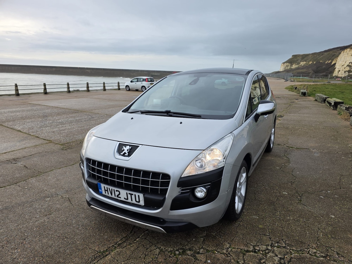 Used Peugeot 3008 2012 for sale - 77363312: Photo 2