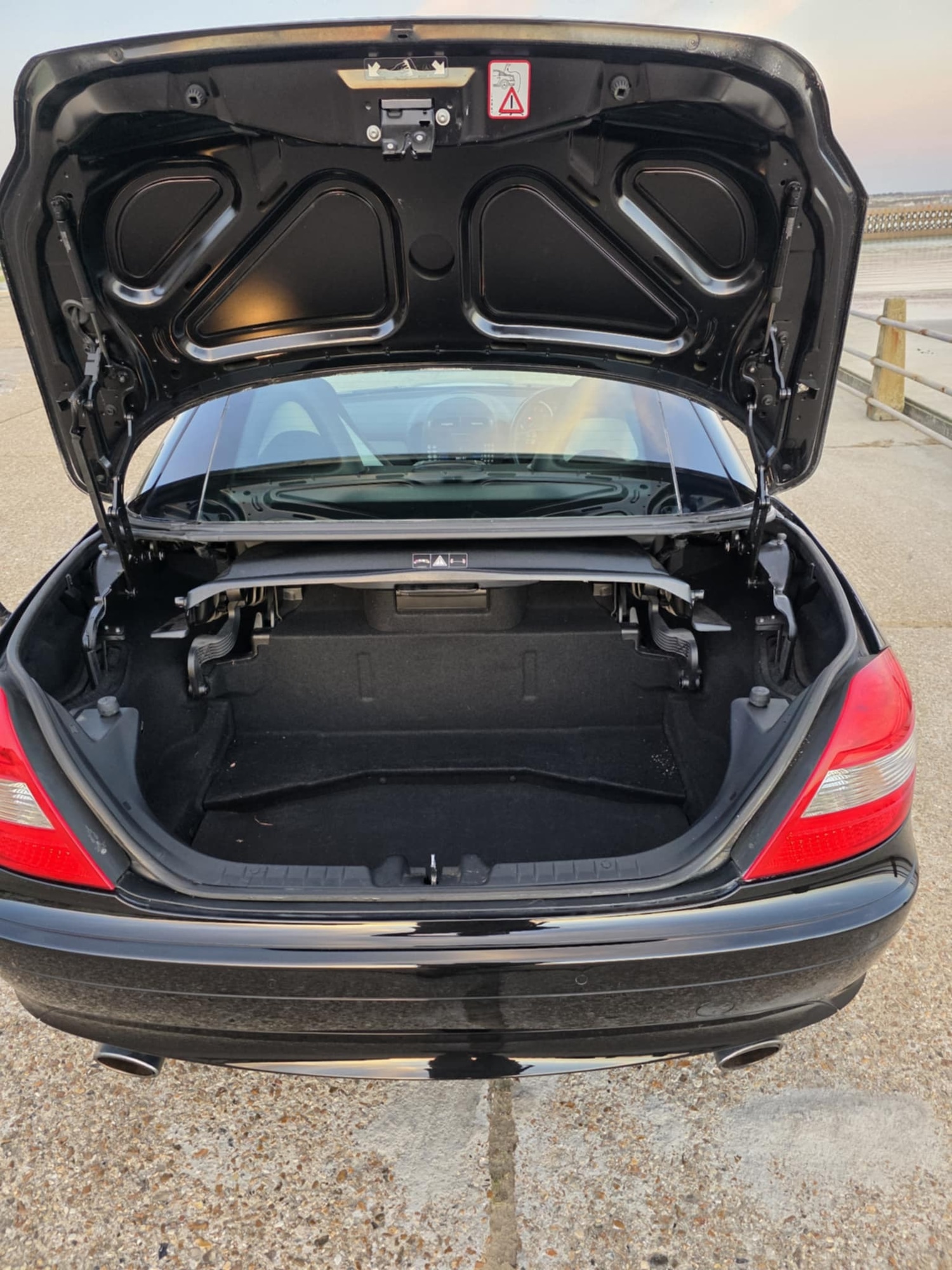 Used Mercedes-Benz SLK 2008 for sale - 76252670: Photo 32