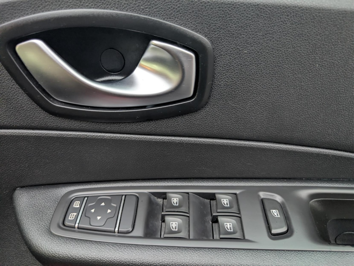 Used Renault Captur 2018 for sale - 77697005: Photo 25