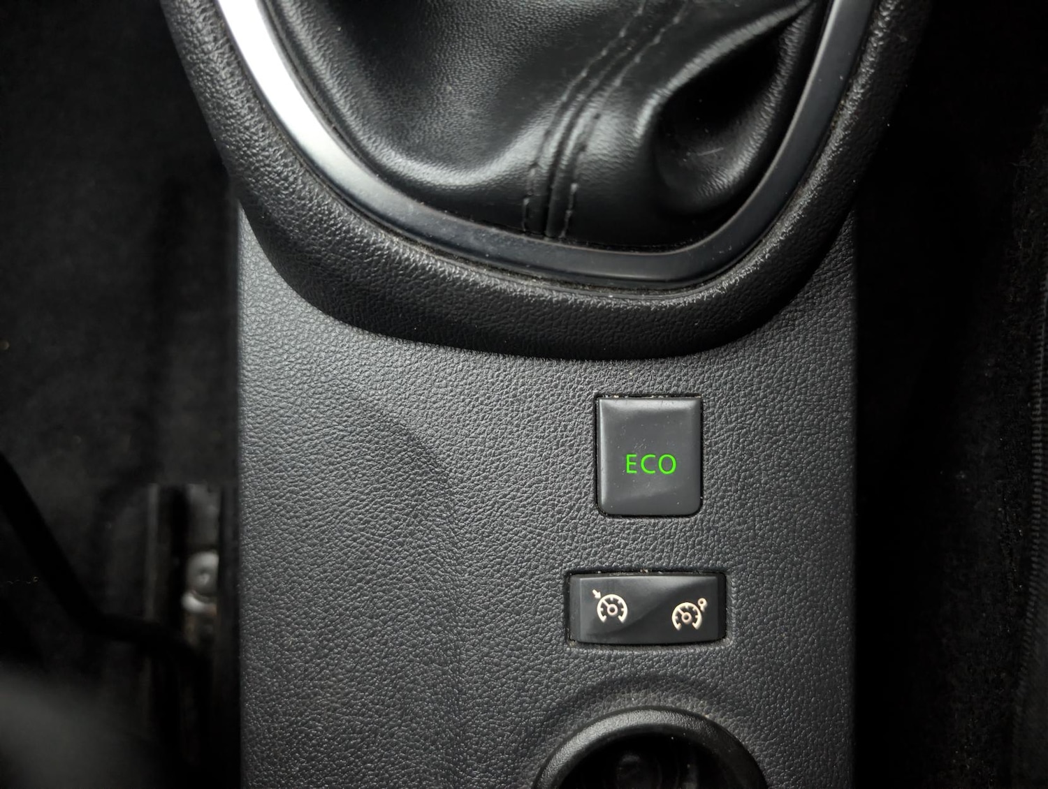 Used Renault Captur 2018 for sale - 77697005: Photo 39