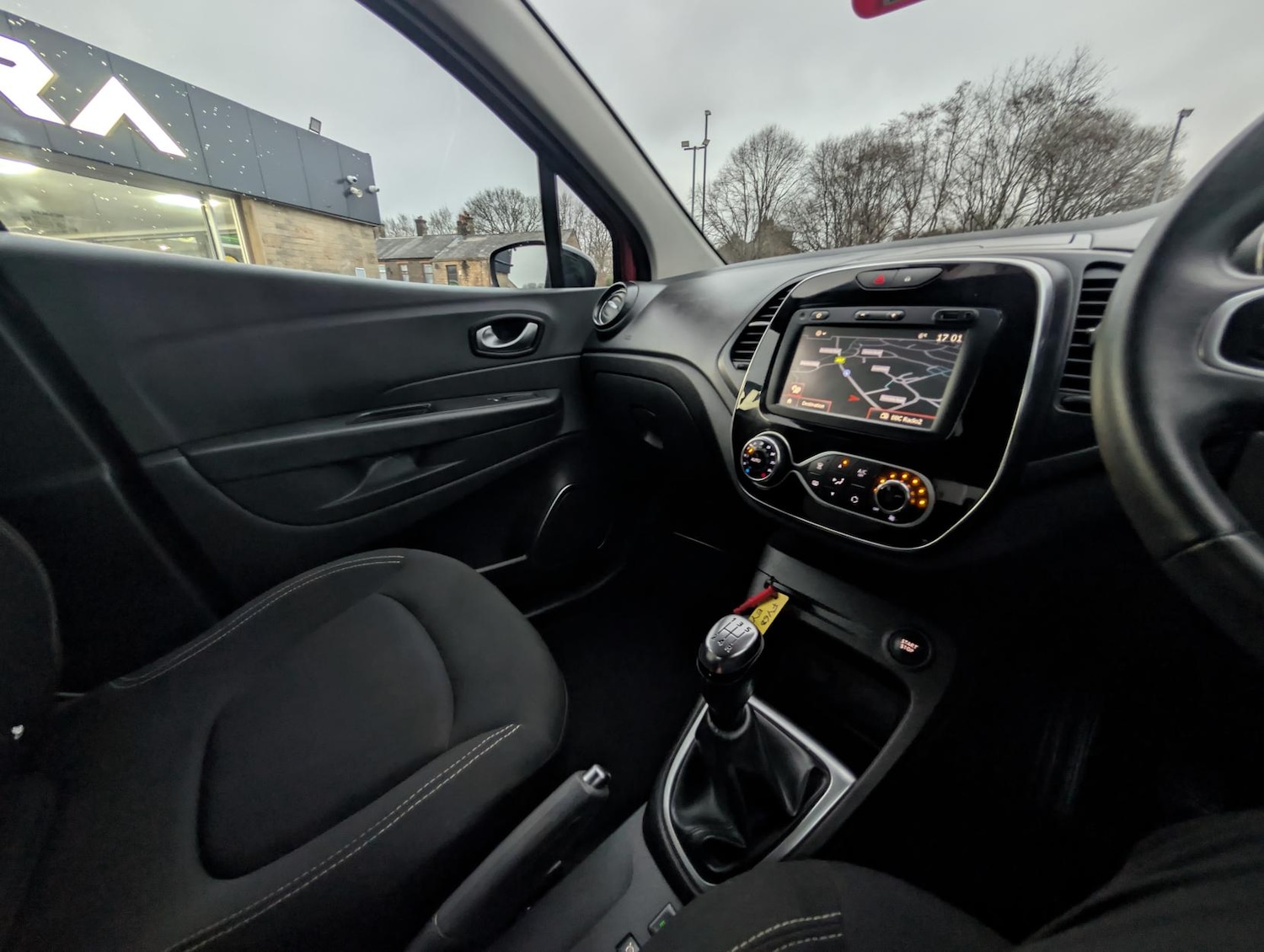 Used Renault Captur 2018 for sale - 77697005: Photo 40