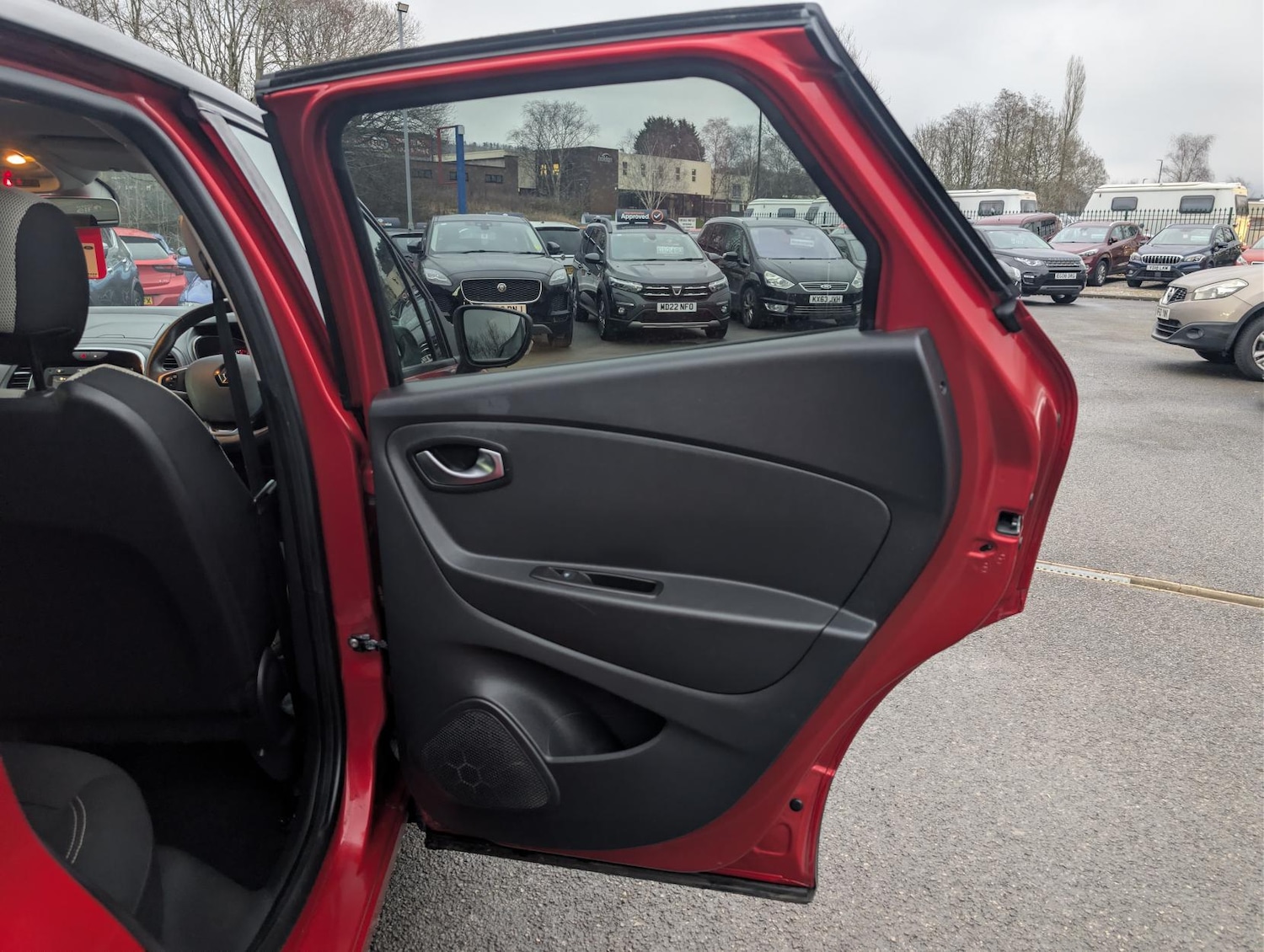 Used Renault Captur 2018 for sale - 77697005: Photo 43