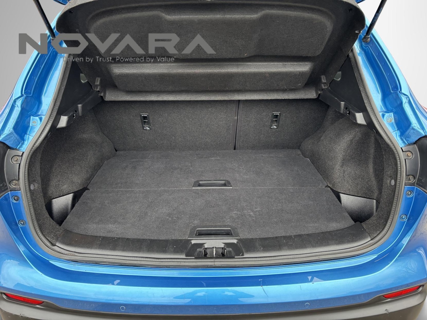 Used Nissan Qashqai 2017 for sale - 77697001: Photo 21