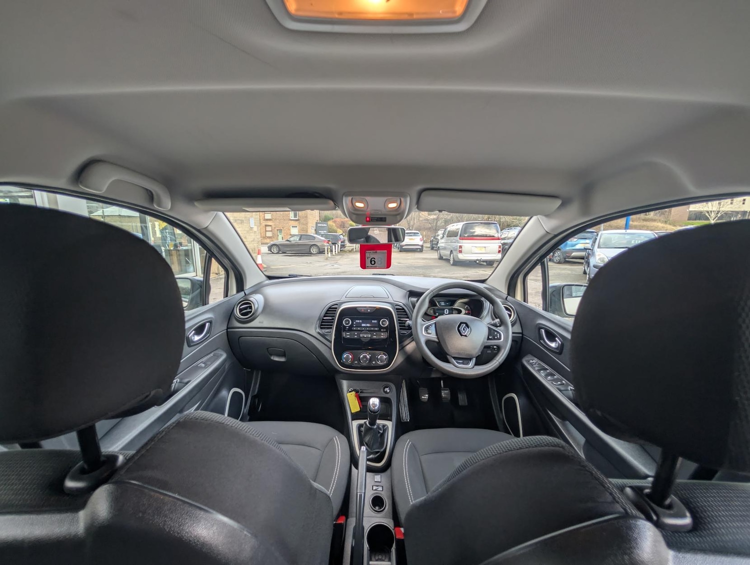 Used Renault Captur 2018 for sale - 77696987: Photo 44