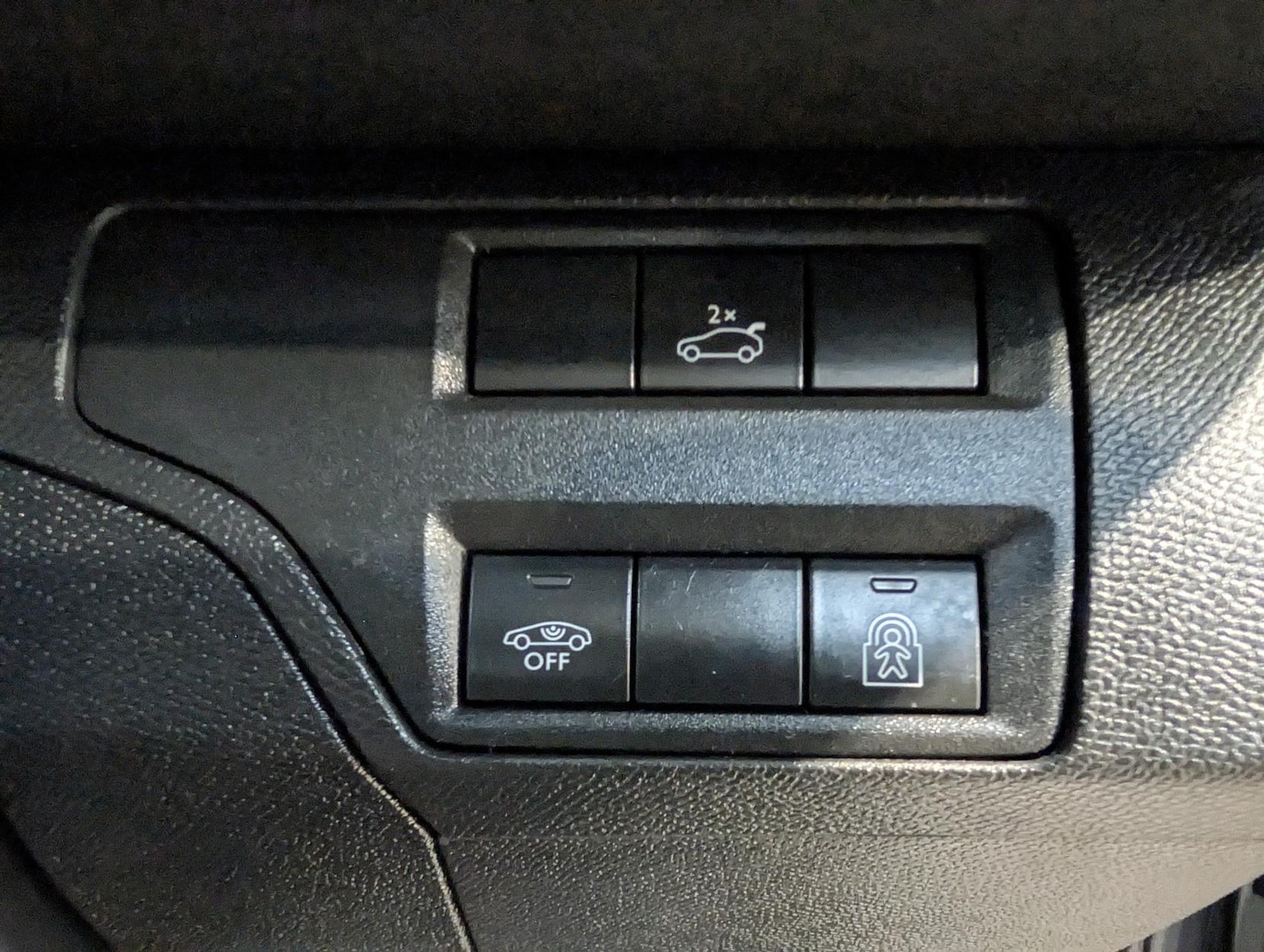 Used Peugeot 3008 2018 for sale - 77696990: Photo 30