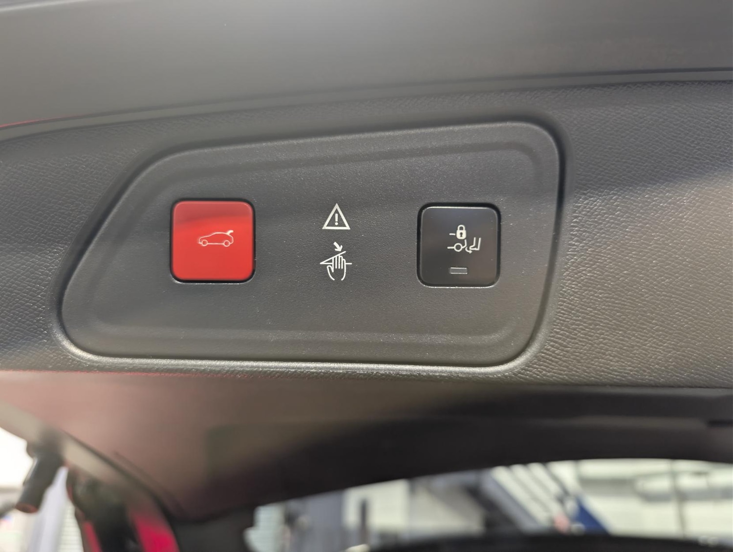 Used Peugeot 3008 2018 for sale - 77696990: Photo 50