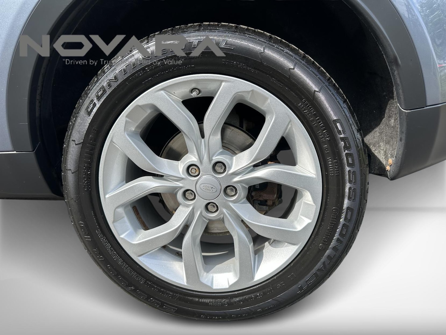 Used Land Rover Discovery Sport 2018 for sale - 77910778: Photo 25