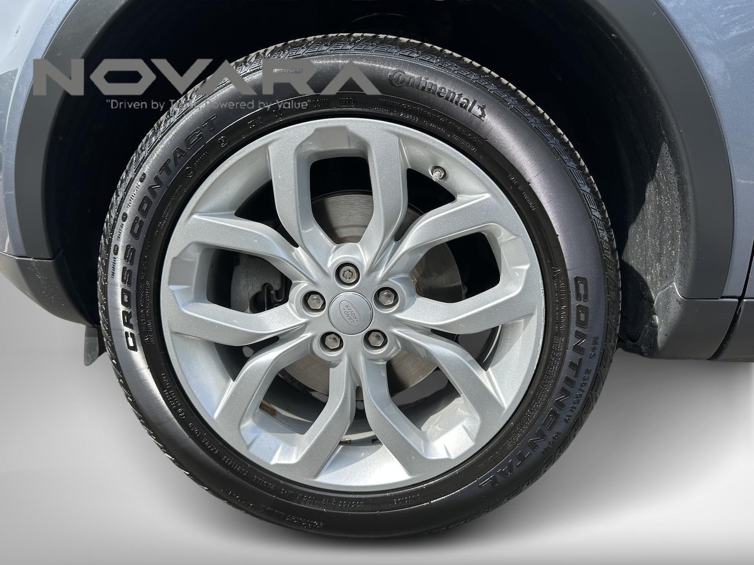 Used Land Rover Discovery Sport 2018 for sale - 77910778: Photo 26