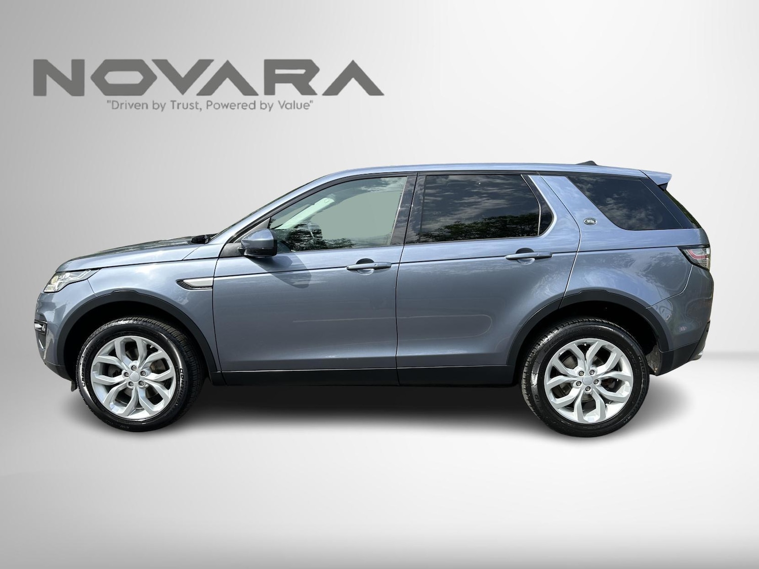 Used Land Rover Discovery Sport 2018 for sale - 77910778: Photo 4