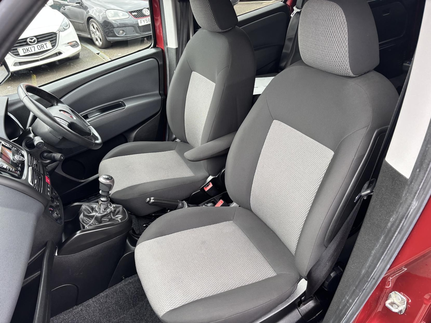 Used Fiat Doblo 2017 for sale - 77696983: Photo 32