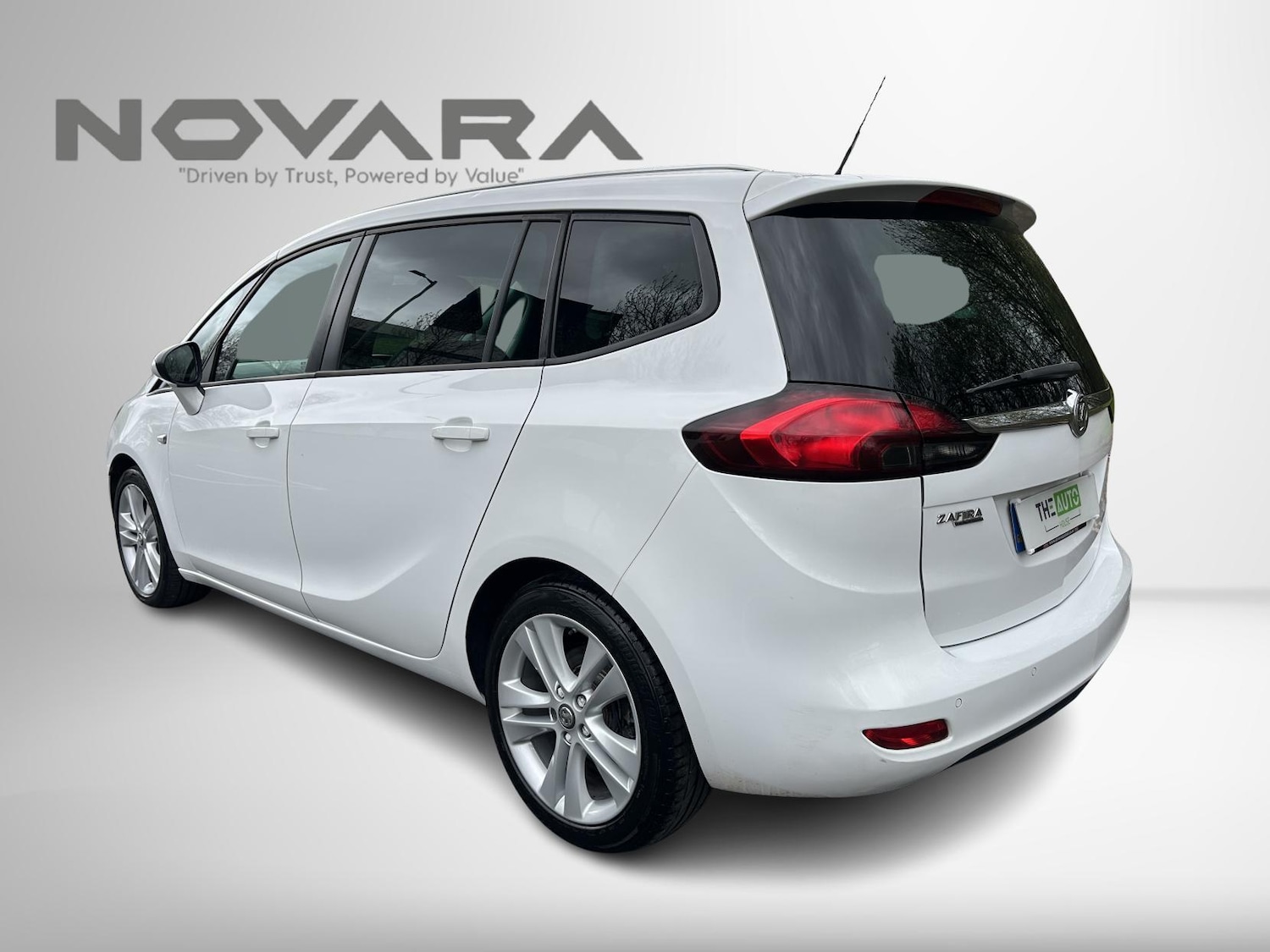 Used Vauxhall Zafira Tourer 2016 for sale - 77696970: Photo 10