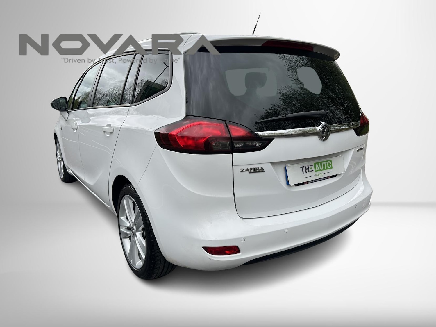 Used Vauxhall Zafira Tourer 2016 for sale - 77696970: Photo 11