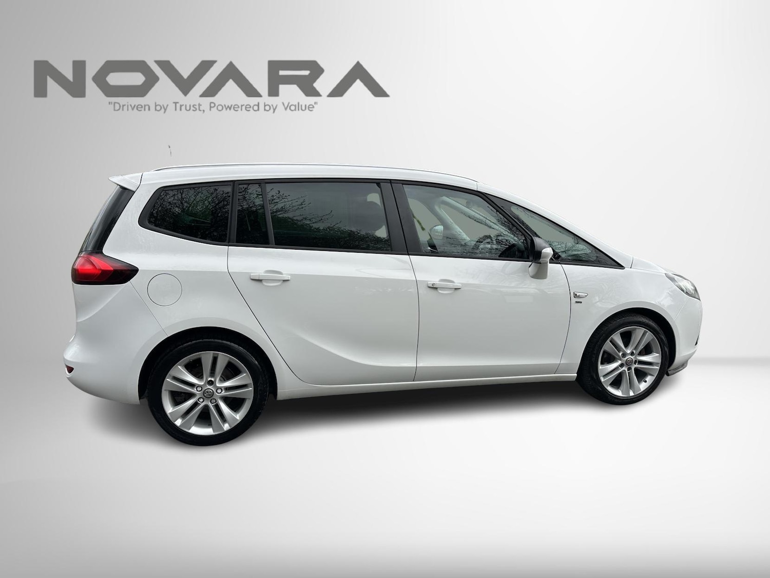 Used Vauxhall Zafira Tourer 2016 for sale - 77696970: Photo 21