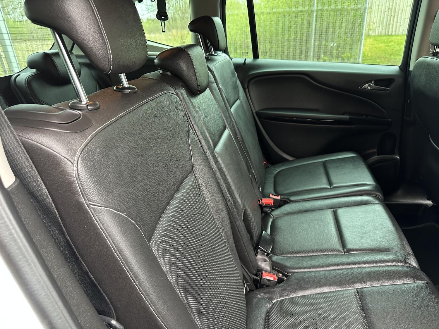 Used Vauxhall Zafira Tourer 2016 for sale - 77696970: Photo 37