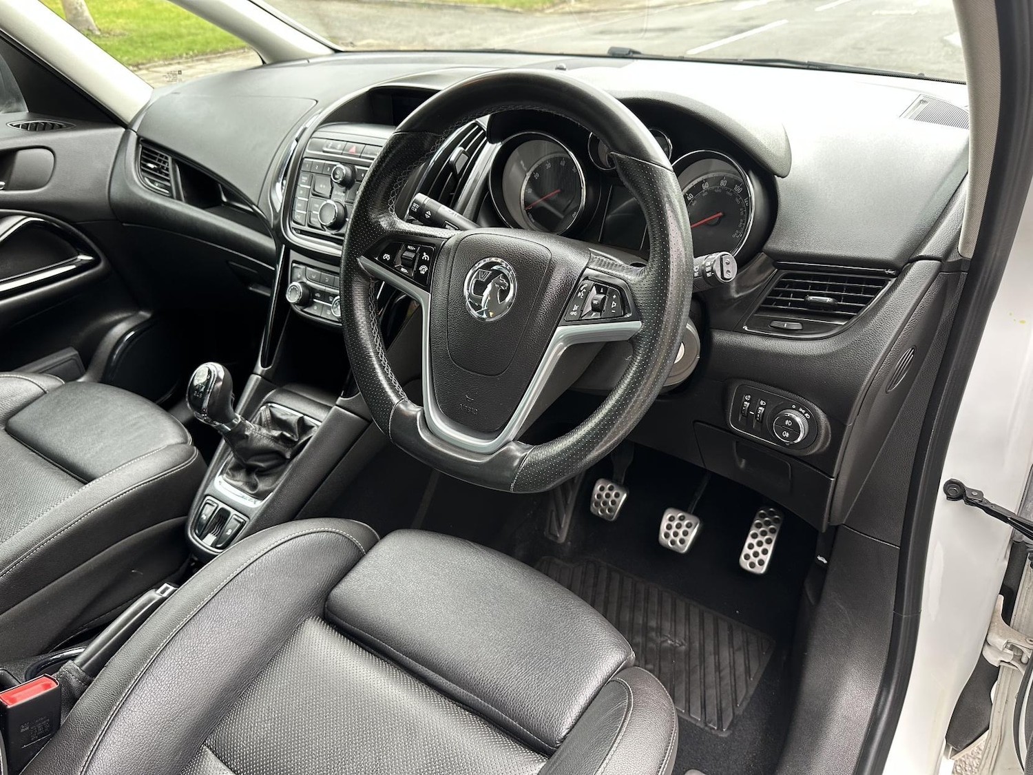 Used Vauxhall Zafira Tourer 2016 for sale - 77696970: Photo 39
