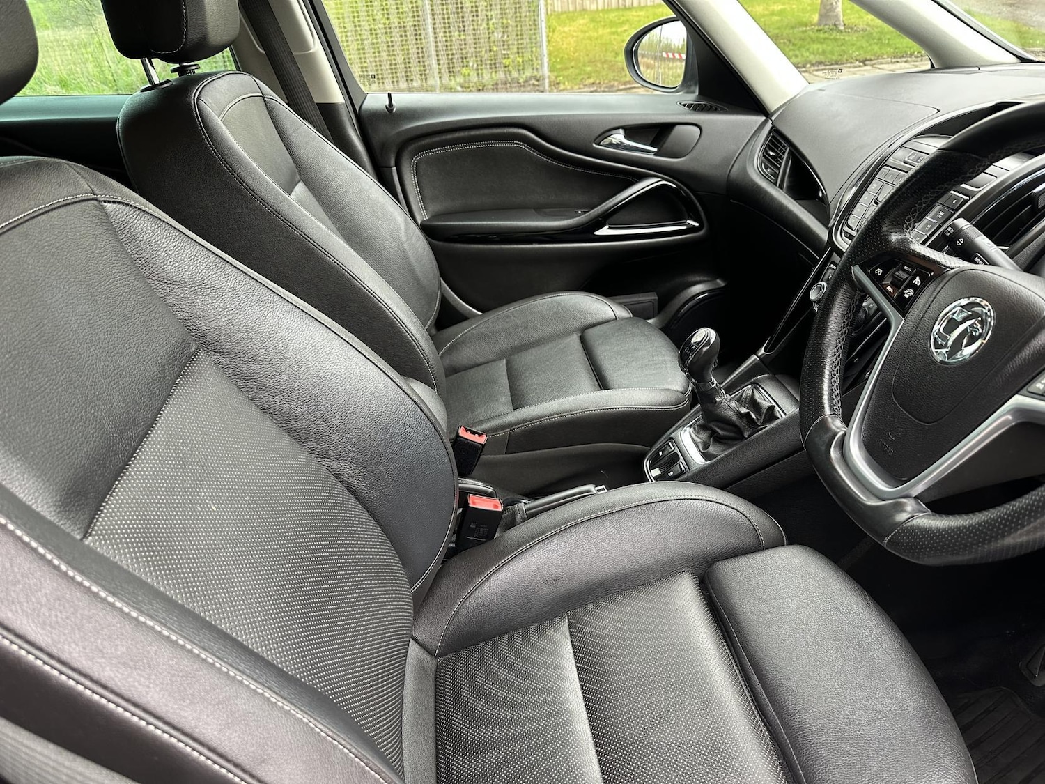 Used Vauxhall Zafira Tourer 2016 for sale - 77696970: Photo 41