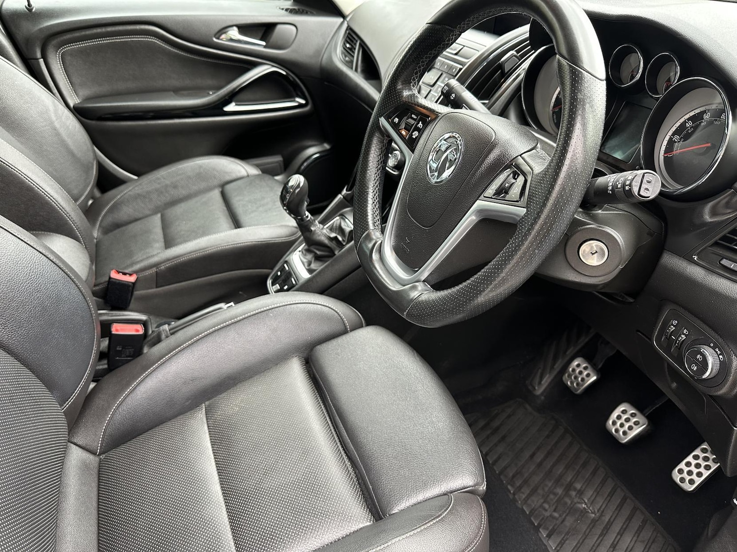 Used Vauxhall Zafira Tourer 2016 for sale - 77696970: Photo 42
